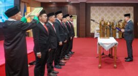 Gubernur melantik jajaran Direksi dan Dewas perumda Utama Sultra
