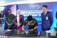 Gubernur resmikan penggunaan Tower Bank Sultra 